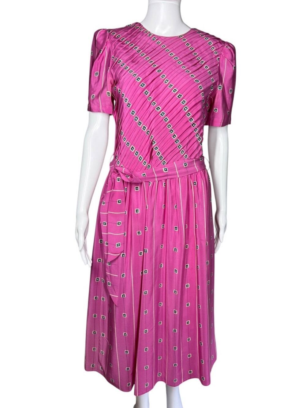 Joanie Char Vintage 80s 100% Silk Dark Pink Pleated Belted Patterned Dress Small